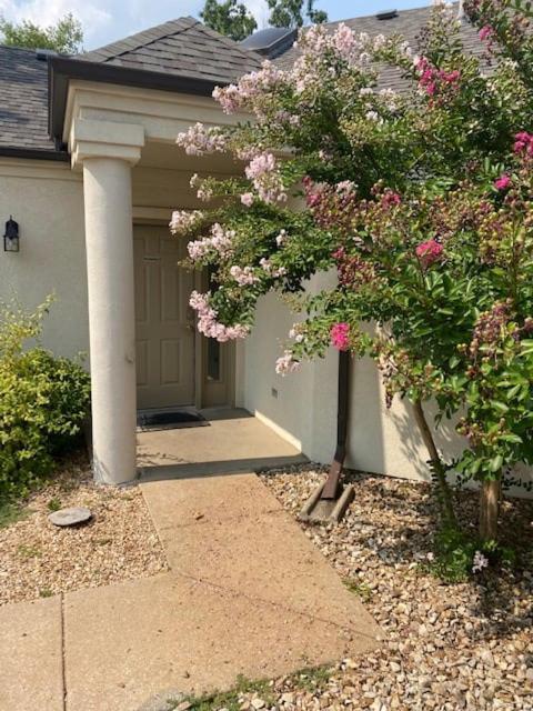 B 32-1 Spacious Villa Close To Pool Branson Kültér fotó